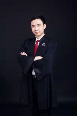 杨中豪律师